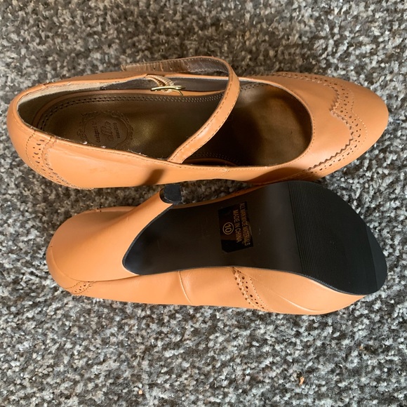 Platform heels - Picture 3 of 3